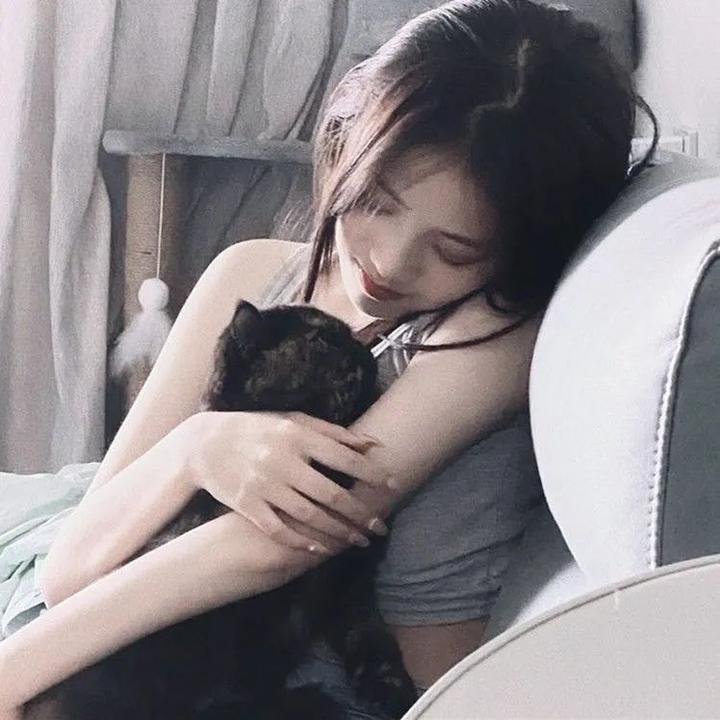 5个吓鬼的少年