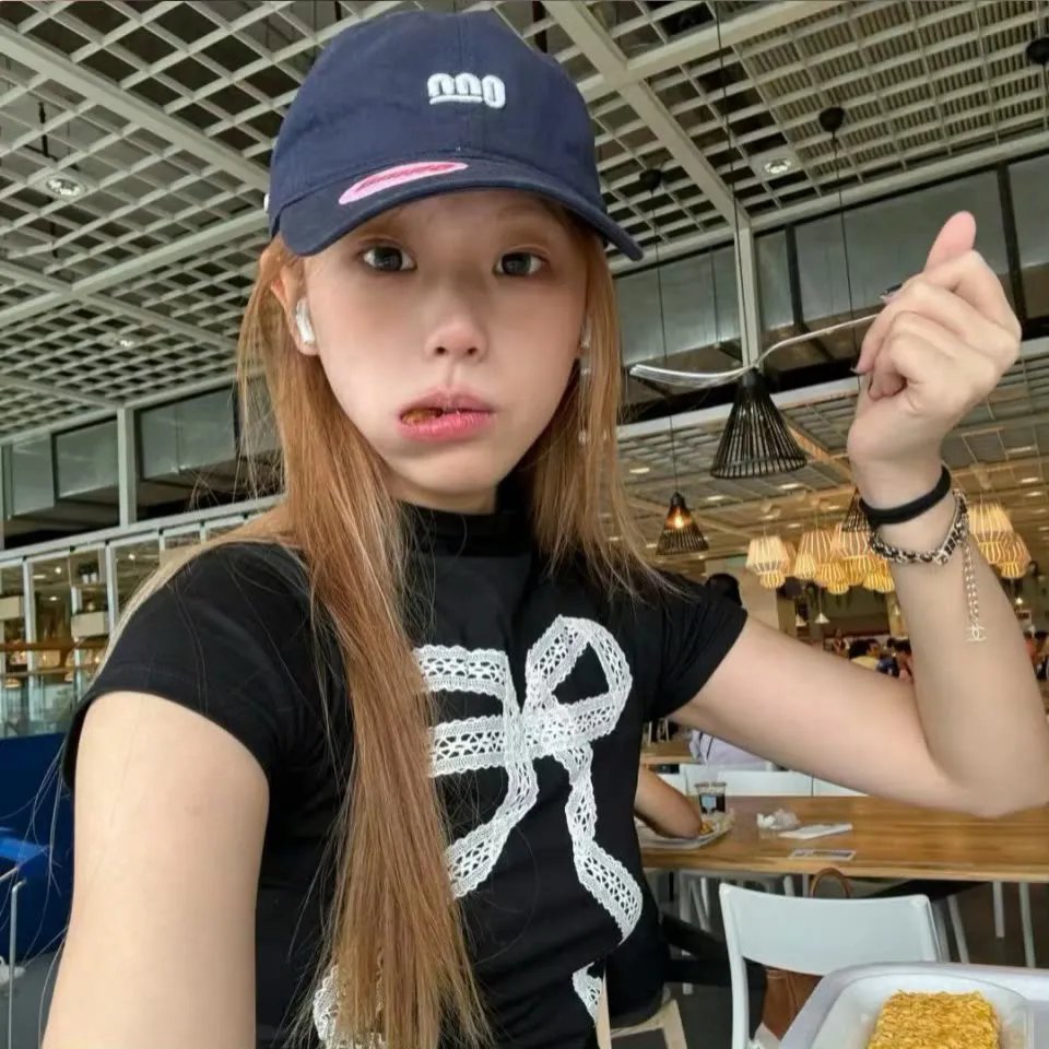 马路对面的房子